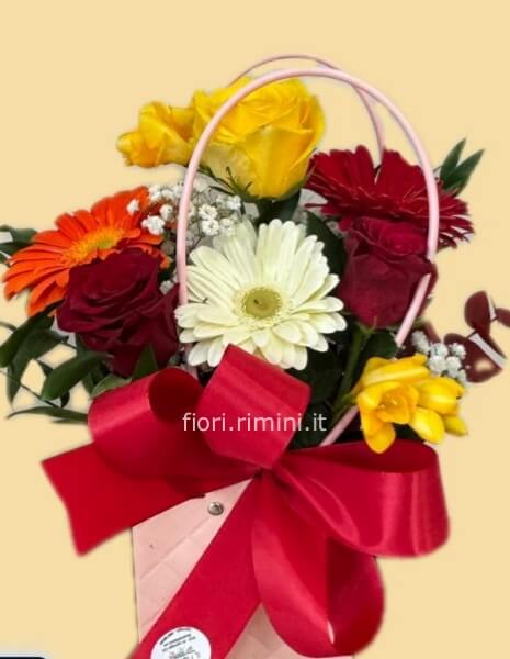 Borsetta  con fiori misti 